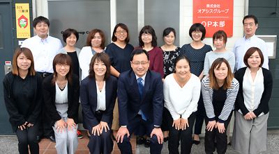 ちば老人ホーム紹介センターの相談員集合写真